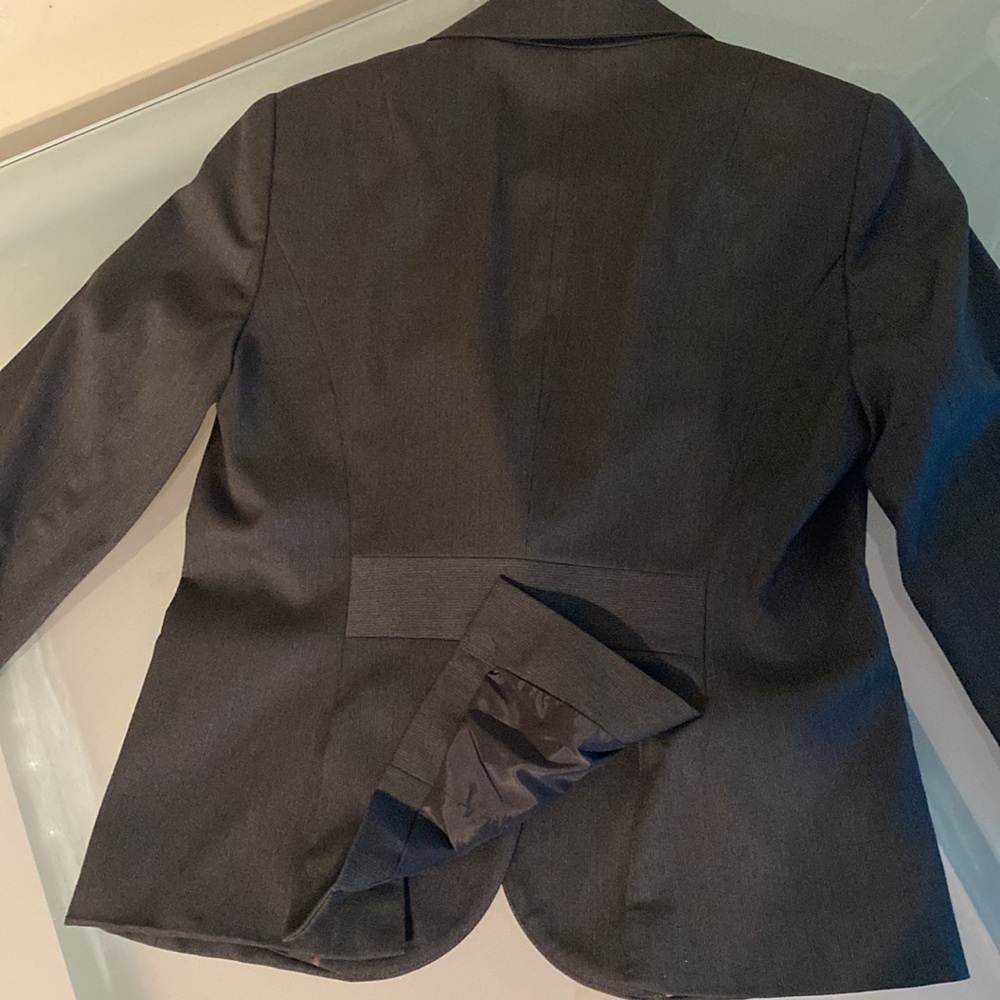 Banana Republic Black Notched Single Button Blazer Size 2P - Picture 8 of 11